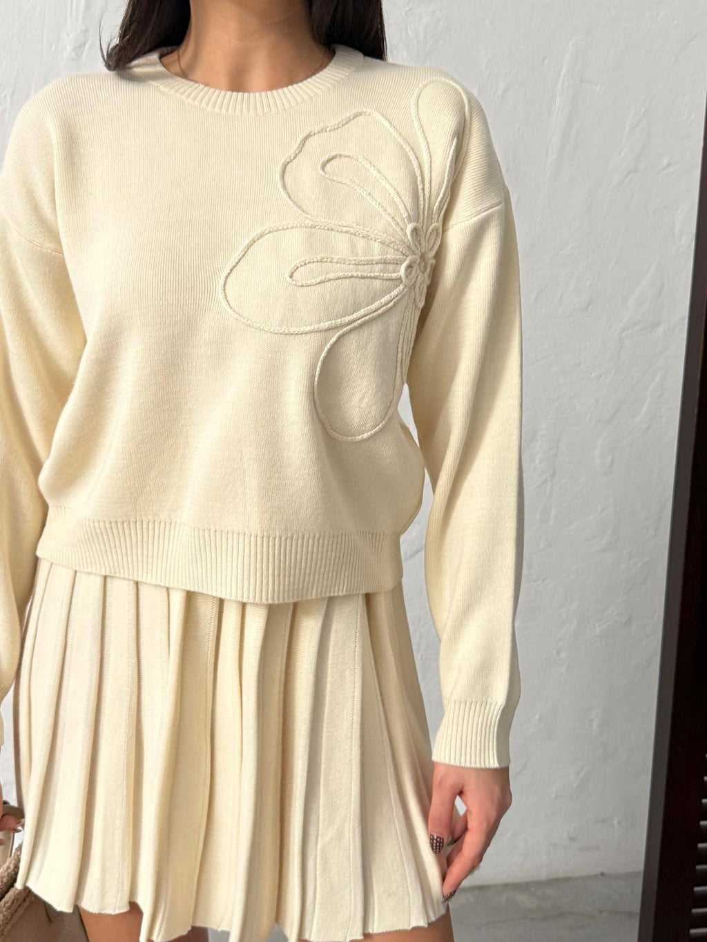 3D Flower & Pleated Skirt Set